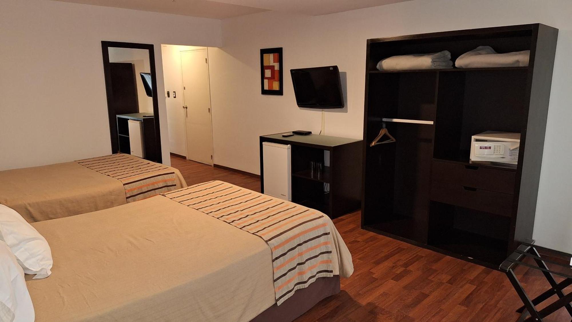Hotel De Campo Colon And