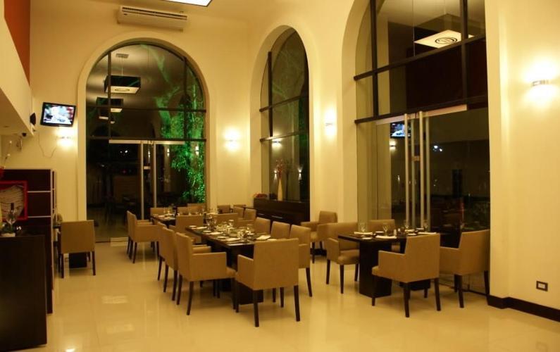 Hotel De Campo Colon And