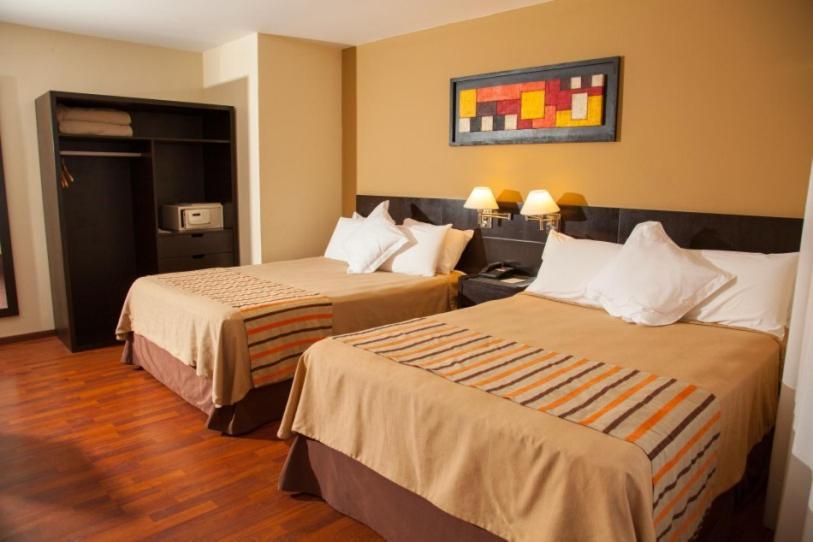 Hotel De Campo Colon And Santa Fe
