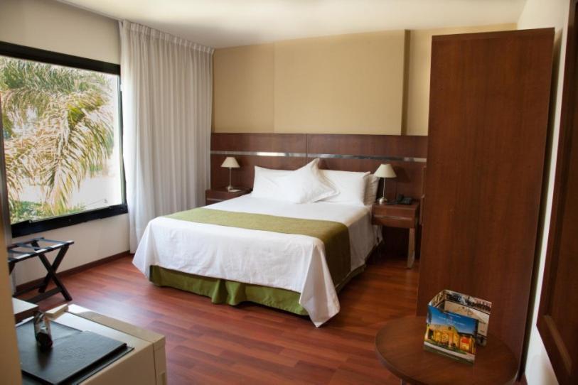 De Campo Colon And Hotel Santa Fe